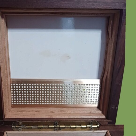 Vintage 1975 Wooden Pipe Stand Tobacco Box With Holder And Hinged Lid - Picture 4 of 12